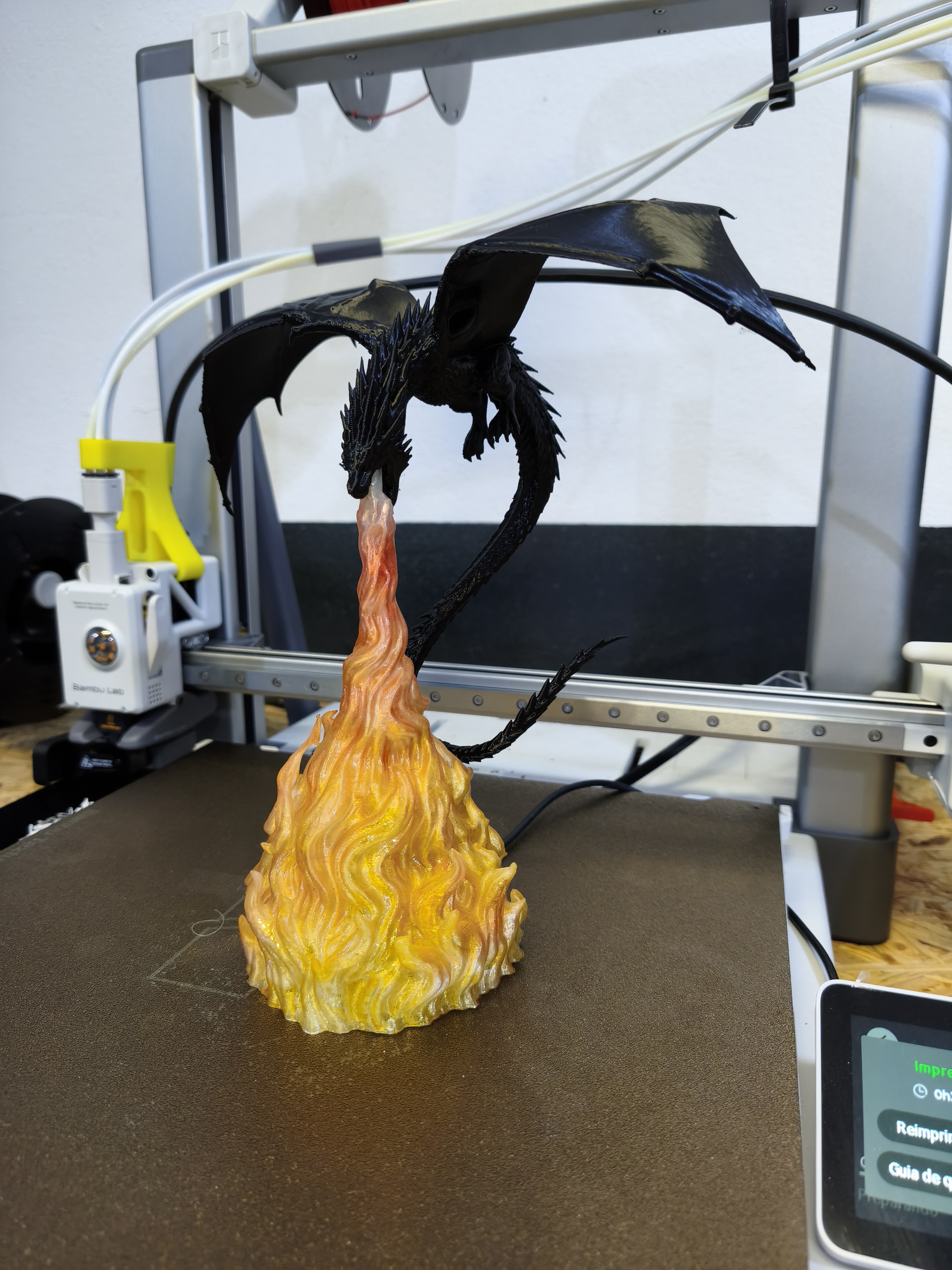 Dragão produzido em impressão 3D
